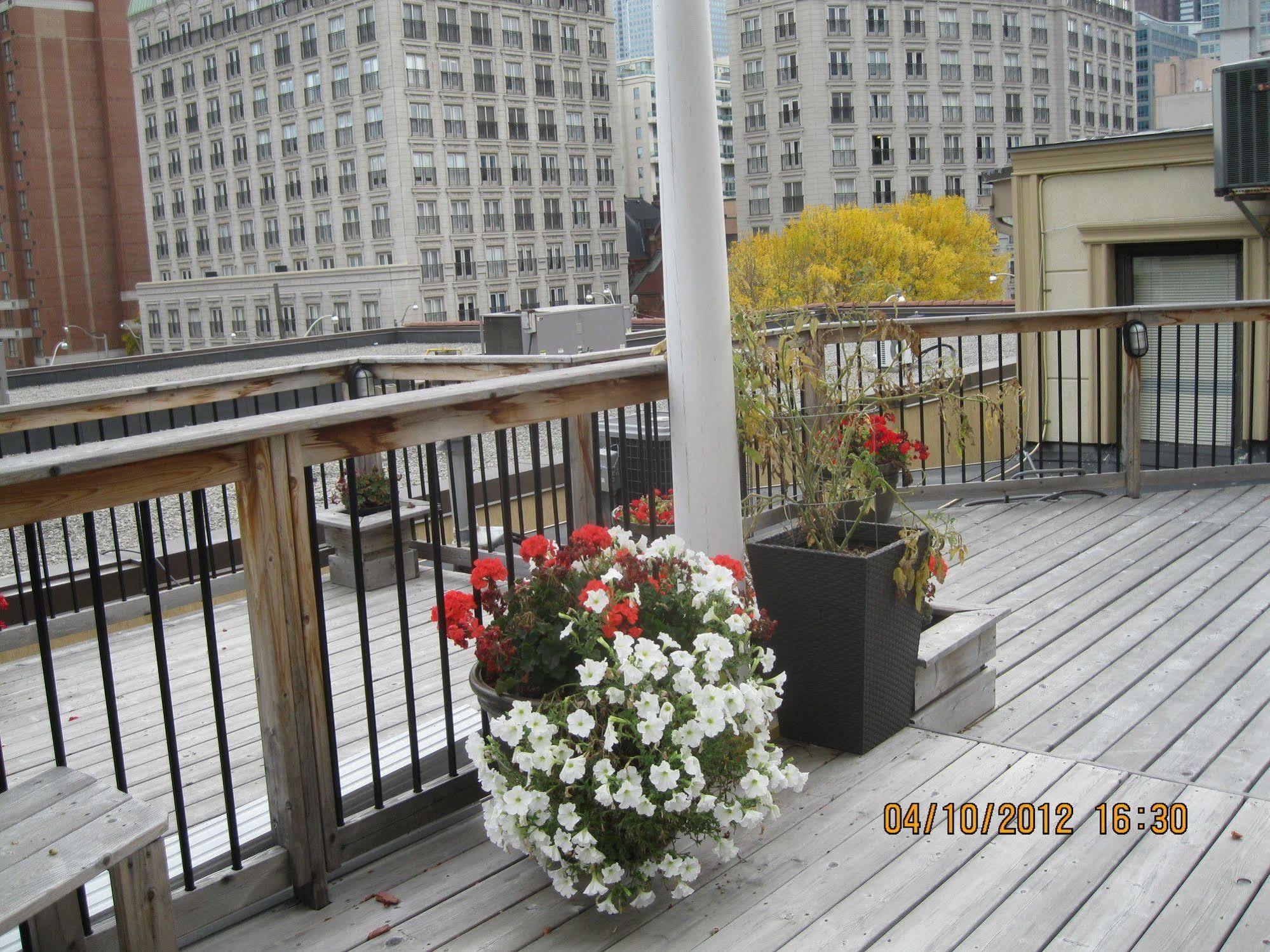 Saint Lawrence Residences And Suites Toronto Esterno foto